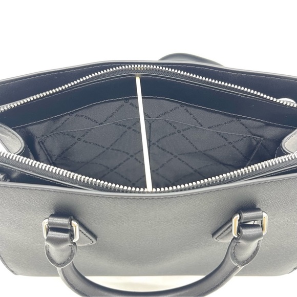 Michael Kors Sheila Medium Center Zip Satchel Bag Black - Picture 10 of 11